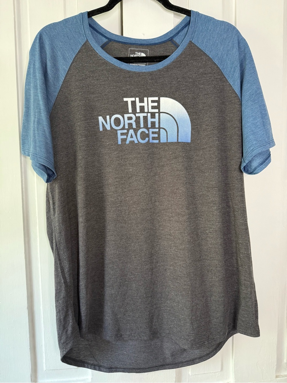 The North Face NWOT Raglan Graphic Tee - XL